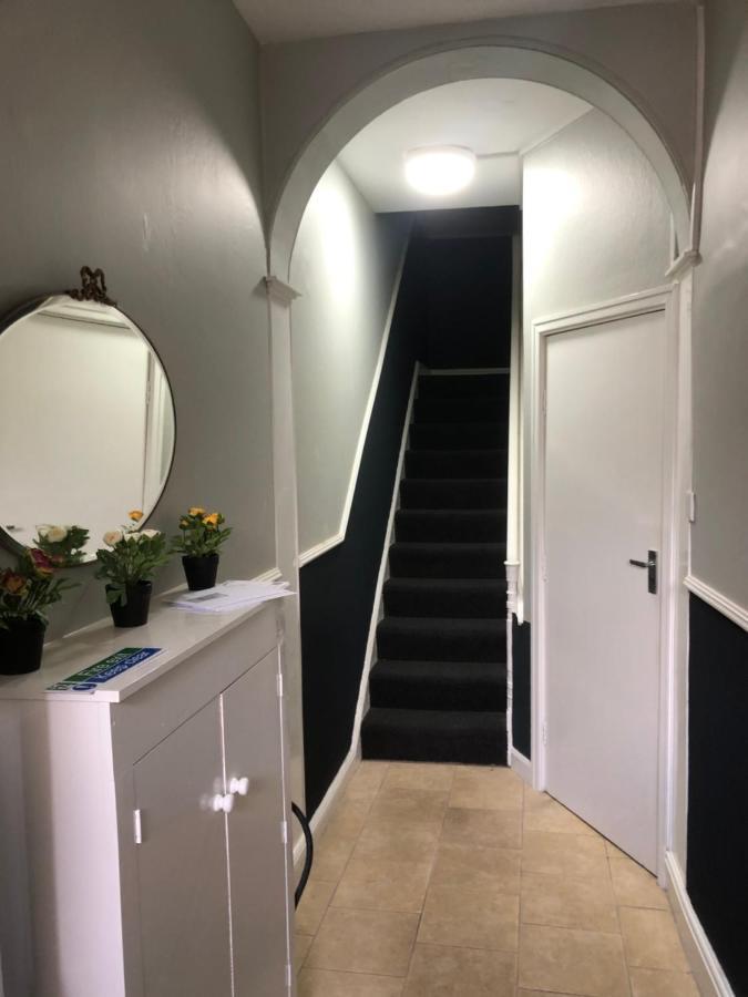Granby House Holiday Apartments, Apartment 2, In The Old Town, Free On Street Parking Included Scarborough Eksteriør bilde