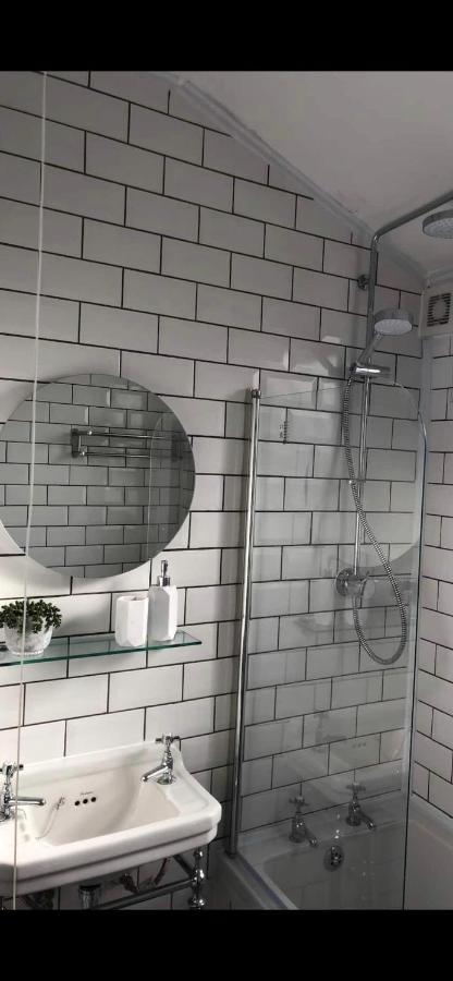 Granby House Holiday Apartments, Apartment 2, In The Old Town, Free On Street Parking Included Scarborough Eksteriør bilde